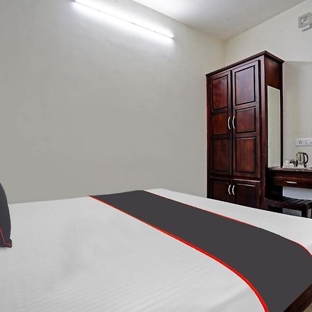 Collection O White House Pearl Hotel Kochi ภายนอก รูปภาพ