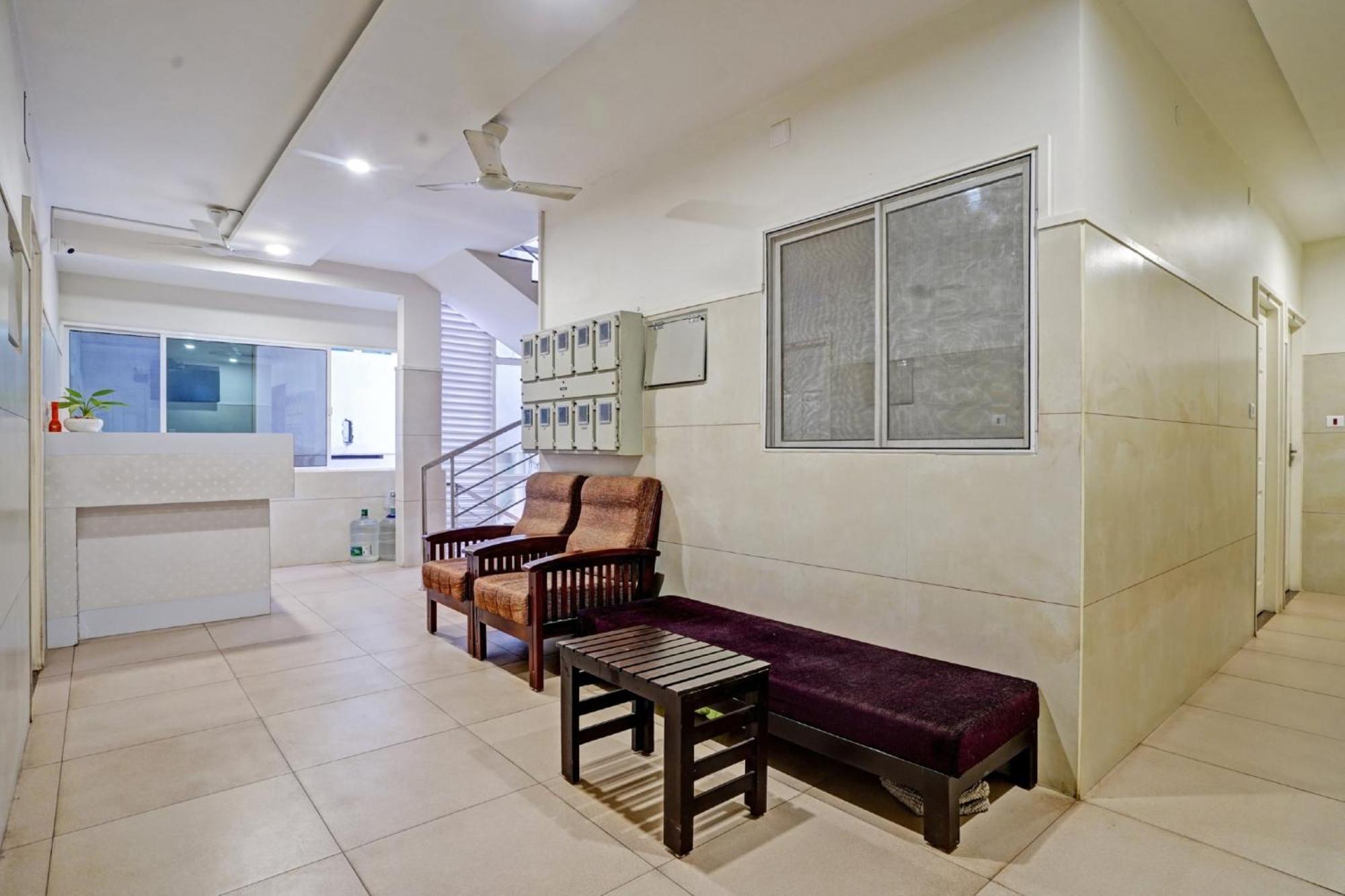 Collection O White House Pearl Hotel Kochi ภายนอก รูปภาพ